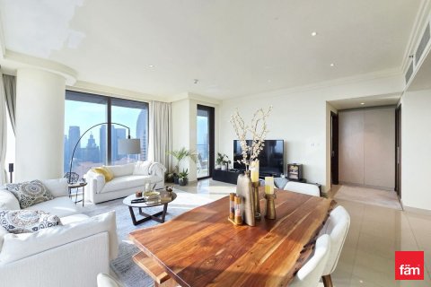 Appartamento in vendita a Downtown Dubai (Downtown Burj Dubai), Dubai, EAU 2 camere da letto, 131.5 mq. № 714008 - foto 2