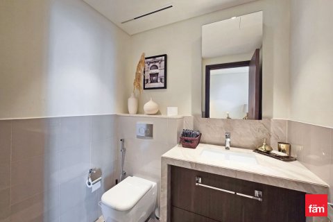 Appartamento in vendita a Downtown Dubai (Downtown Burj Dubai), Dubai, EAU 2 camere da letto, 131.5 mq. № 714008 - foto 10