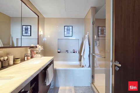 Appartamento in vendita a Downtown Dubai (Downtown Burj Dubai), Dubai, EAU 2 camere da letto, 131.5 mq. № 714008 - foto 9