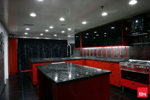Kattohuoneisto Dubai Sports City, Arabiemiraatit 4 makuuhuonetta, 455.7 m2 № 640609 - kuva 8