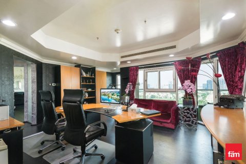 Kattohuoneisto Dubai Sports City, Arabiemiraatit 4 makuuhuonetta, 455.7 m2 № 640609 - kuva 6