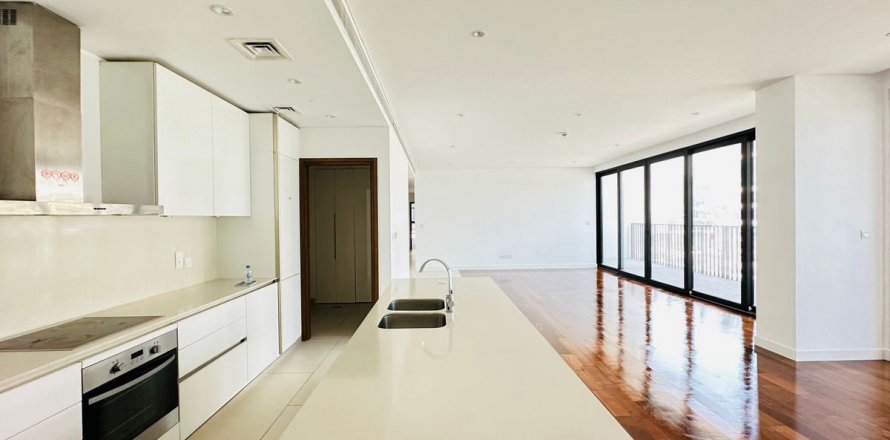 Al Wasl、Dubai、UAEにあるマンション 3ベッドルーム、215.8 m2 No640611