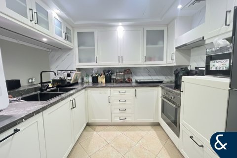 Lägenhet till försäljning i The Views, Dubai, UAE 1 sovrum, 84 kvm Nr. 698340 - fotografi 5