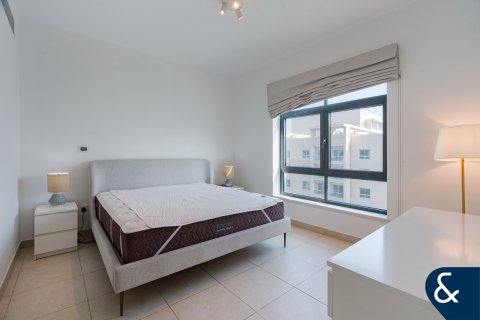 Apartmen di TRAVO di The Views, Dubai, UAE 1 bilik tidur, 77 meter persegi № 698339 - foto 9