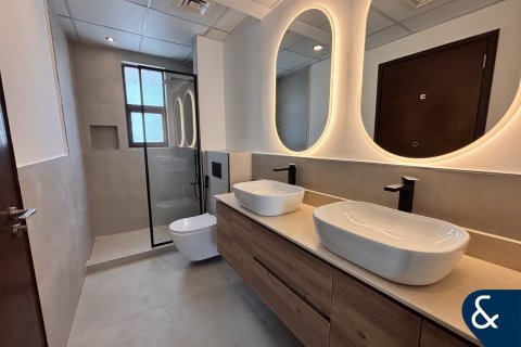 Vila v Reem, Dubai, SAE 3 spálne, 237 m2 č. 698337 - Fotografia 9