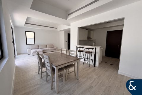 Vila v Reem, Dubai, SAE 3 spálne, 237 m2 č. 698337 - Fotografia 3