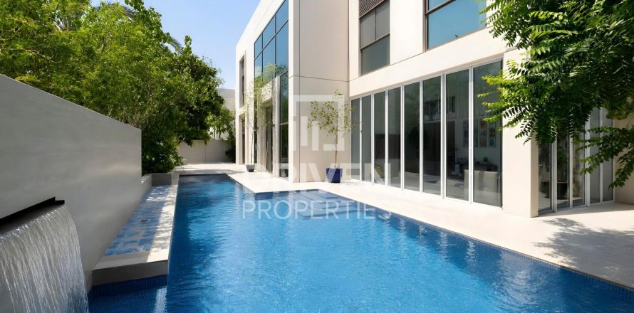 Вилла Meydan, Дубай, БАӘ-да 5 жатын бөлмелер, 933.95 м² № 755960