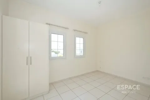 Üürile anda villa asukohaga The Springs, Dubai, AÜE: 2 magamistoaga, 167 m² Nr 738413 - pilt 4