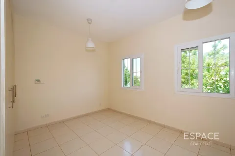 Üürile anda villa asukohaga The Springs, Dubai, AÜE: 2 magamistoaga, 167 m² Nr 738413 - pilt 12