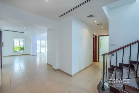 Villa itt: Arabian Ranches, Dubai, EAE, 4 hálószoba, 361 m², azonosító: 738410 - fénykép 2
