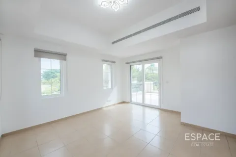 Villa itt: Arabian Ranches, Dubai, EAE, 4 hálószoba, 361 m², azonosító: 738410 - fénykép 13