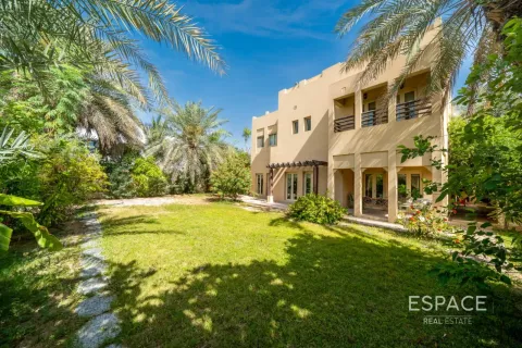 Βίλα σε Meadows, Dubai, ΗΑΕ 4 υπνοδωμάτια, 441 τ.μ. Αρ. 737886 - φωτογραφία 4