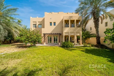 Vila v Meadows, Dubai, SAE 4 ložnice, 441 m² Č.: 737886