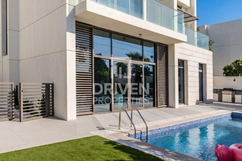 Vilë në Mohammed Bin Rashid City, Dubai, Emiratet e Bashkuara Arabe 4 dhoma gjumi, 569.96 m2. № 767267 - Foto 28
