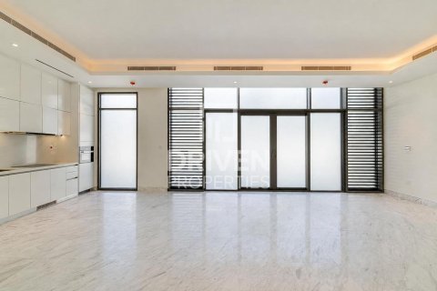 Vilë në Mohammed Bin Rashid City, Dubai, Emiratet e Bashkuara Arabe 4 dhoma gjumi, 595.69 m2. № 767266 - Foto 4