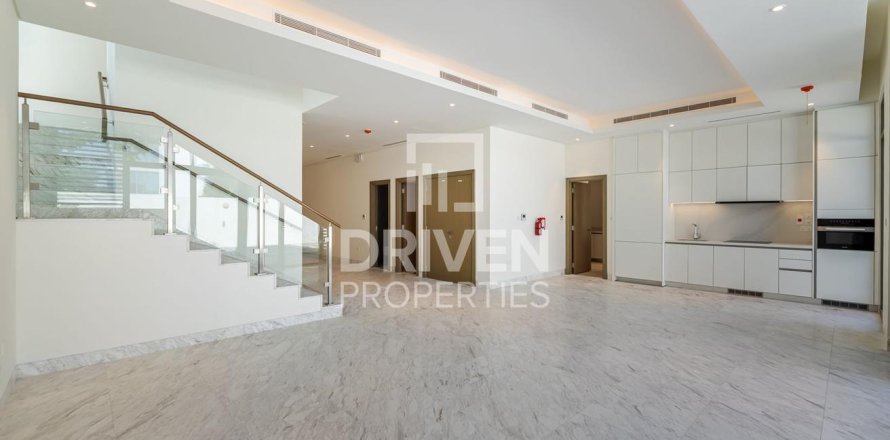 Vilë në Mohammed Bin Rashid City, Dubai, Emiratet e Bashkuara Arabe 4 dhoma gjumi, 595.69 m2. № 767266