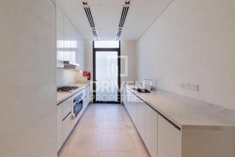 Vilë në Mohammed Bin Rashid City, Dubai, Emiratet e Bashkuara Arabe 4 dhoma gjumi, 595.69 m2. № 767266 - Foto 8