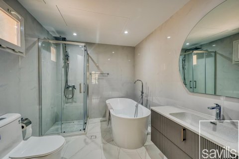 וילה להשכרה ב Meadows, Dubai, איחוד האמירויות  5 חדרי שינה, 552 מ"ר, מספר 650753 - תמונה 15