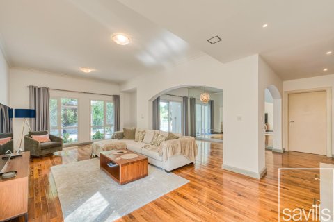 וילה להשכרה ב Meadows, Dubai, איחוד האמירויות  5 חדרי שינה, 552 מ"ר, מספר 650753 - תמונה 8