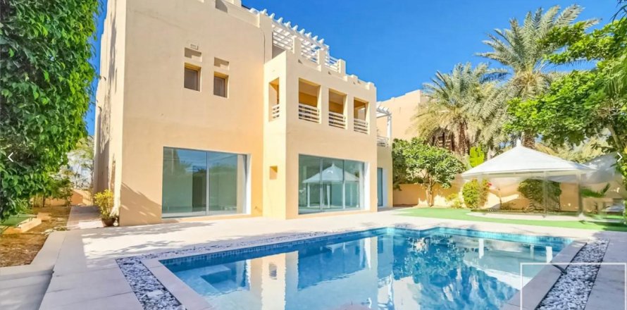 Vilă în The Lakes, Dubai, EAU 6 dormitoare, 709 mp. №650752