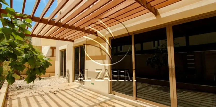 Villa i Al Raha Gardens, Abu Dhabi, UAE 4 sovrum, 300 kvm Nr. 662938