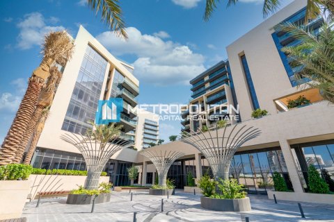 Üürile anda korter on the Saadiyat Island, Abu Dhabi, AÜE: 2 magamistoaga, 105.6 m² Nr 640238 - pilt 26