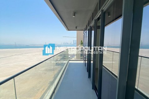 Üürile anda korter on the Saadiyat Island, Abu Dhabi, AÜE: 2 magamistoaga, 105.6 m² Nr 640238 - pilt 1