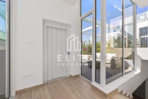 Villa in affitto a Dubai, EAU 4 camere da letto № 681720 - foto 12