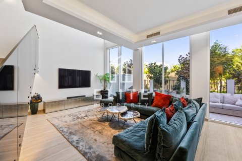 Villa in affitto a Dubai, EAU 4 camere da letto № 681720 - foto 6