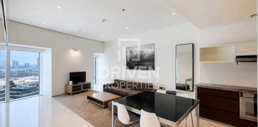 Квартира в Sheikh Zayed Road, Дубай, ОАЕ 2 спальні, 106м2 № 745502