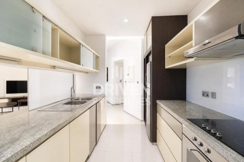 Apartmen di Sheikh Zayed Road, Dubai, UAE 1 bilik tidur, 85.01 meter persegi № 745501 - foto 10