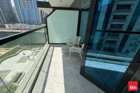 Apartament hotelowy na sprzedaż w Business Bay, Dubai, ZEA 1 sypialnia, 68.9 mkw., nr 640317 - zdjęcie 2