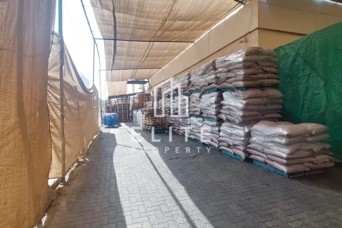 Almacén en venta en Sharjah, EAU 6039 m2 № 638861 - foto 6
