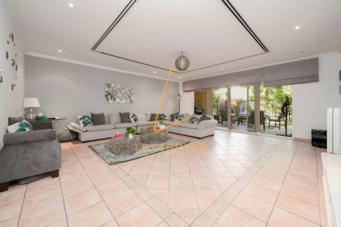 Rumah bandar di Green Community, Dubai, UAE 3 bilik tidur, 375 meter persegi № 699128 - foto 1