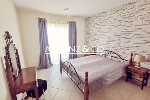 Lägenhet till försäljning i Dubai Marina, Dubai, UAE 2 sovrum, 110 kvm Nr. 699130 - fotografi 9