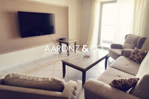 Lägenhet till försäljning i Dubai Marina, Dubai, UAE 2 sovrum, 110 kvm Nr. 699130 - fotografi 2