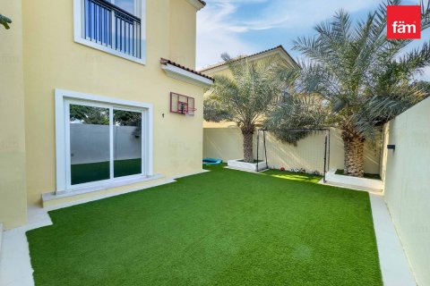 Villa zum Verkauf in Dubai, VAE 4 Schlafzimmer, 400 m2 Nr. 678988 - Foto 5