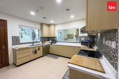 Villa til salgs i Dubai, Emiratene 4 soverom, 399.9 kvm Nr. 678988 - Foto 25