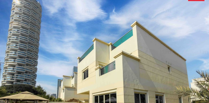 Villa i Dubai, Emiratene 4 soverom, 501.5 kvm nr. 655839