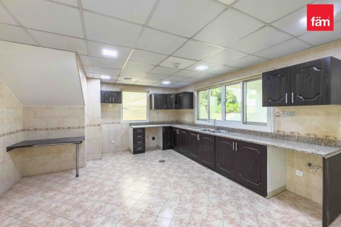 Villa til leie i Dubai, Emiratene 4 soverom, 501.5 kvm Nr. 655839 - Foto 15