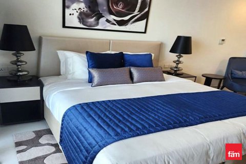 Apartment in Dubai, UAE 39.8 sq.m. № 727852 - photo 4