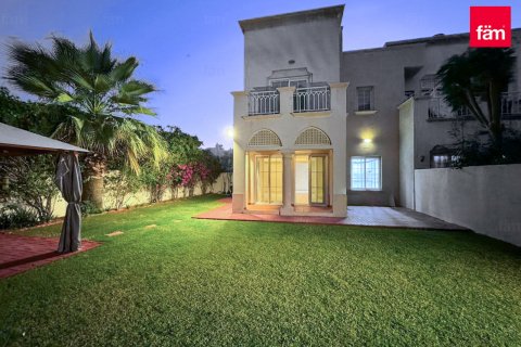 Vila u gradu Dubai, UAE 3 spavaće sobe, 380.2 m2 Br. 645071 - Slika 1