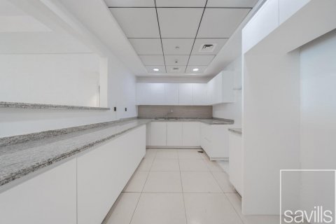 Apartment til salg i Palm Jumeirah, Dubai, UAE 3 soveværelser, 231 kvm № 641001 - foto 4