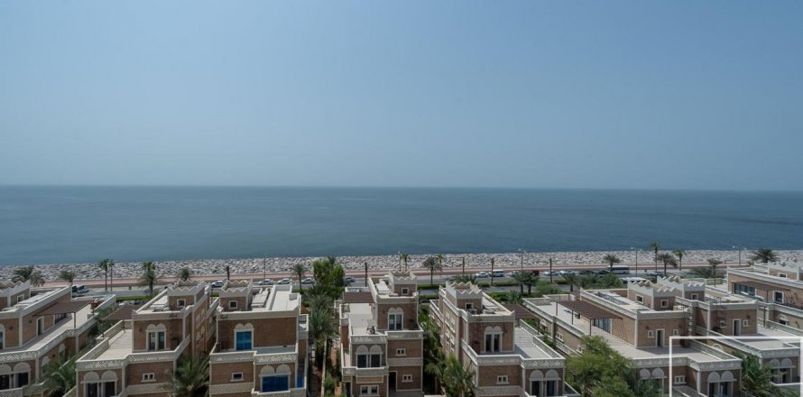 Apartment i Palm Jumeirah, Dubai, UAE 3 soveværelser, 231 kvm № 641001