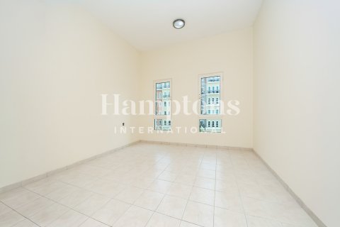 Apartament në Discovery Gardens, Dubai, Emiratet e Bashkuara Arabe 2 dhoma gjumi, 128.02033400 m2. № 697513 - Foto 4