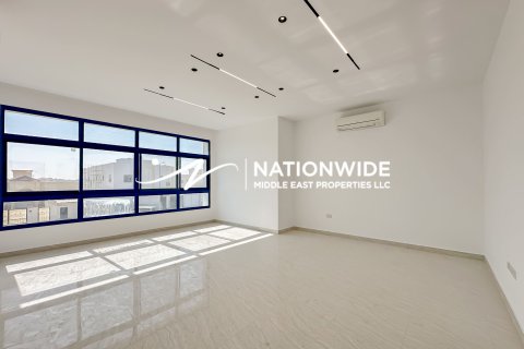 Купити віллу в Абу-Даби, ОАЕ 5 спалень, 1058м2, № 662710 - фото 2