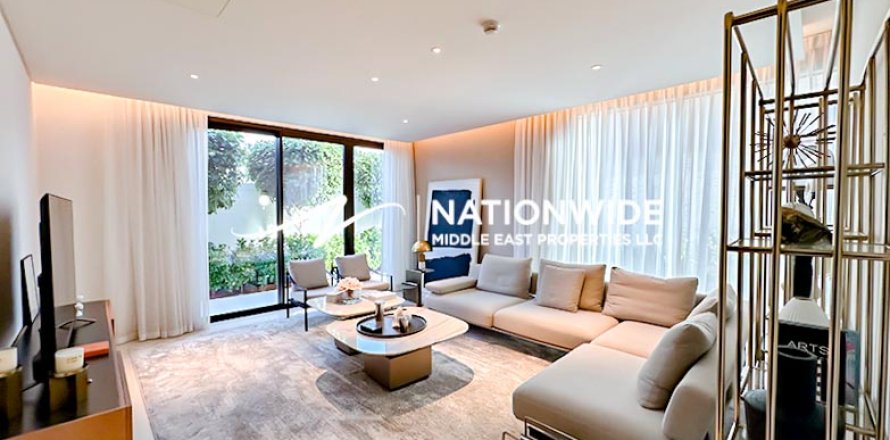 Villa in Abu Dhabi, UAE 5 bedrooms, 545 sq.m. № 662714