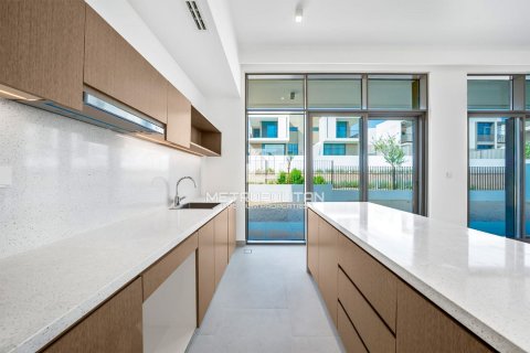 Villa en alquiler en Al Furjan, Dubai, EAU 4 dormitorios, 452 m2 № 664285 - foto 9