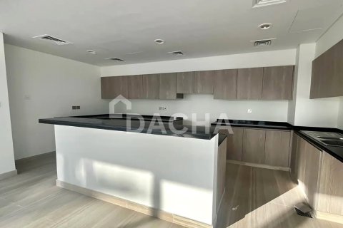 Shtëpi në qytet në DAMAC Hills (Akoya by DAMAC), Dubai, Emiratet e Bashkuara Arabe 6 dhoma gjumi, 412 m2. № 706758 - Foto 4