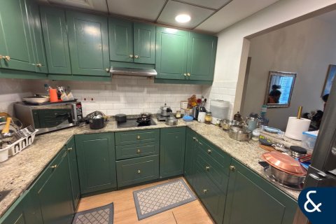 شقة للبيع في أبراج بحيرة جميرا، دبي، الإمارات العربية المتحدة 2 غرفة نوم ، 154 متر مربع ، رقم 667718 - صورة 12